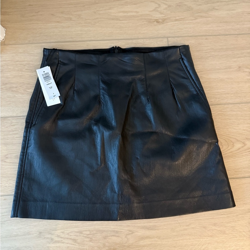 Aritzia NEW Kinsley faux leather skirt